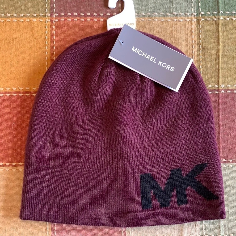Brand New Michael Kors Reversible Men’s Stretch Knit Beanie Hat Maroon Fall